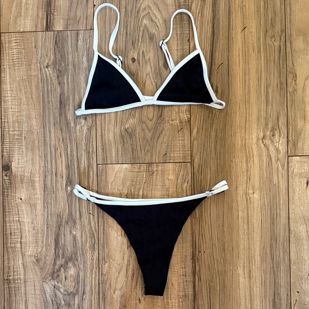 Acacia Black and White Bikini Set